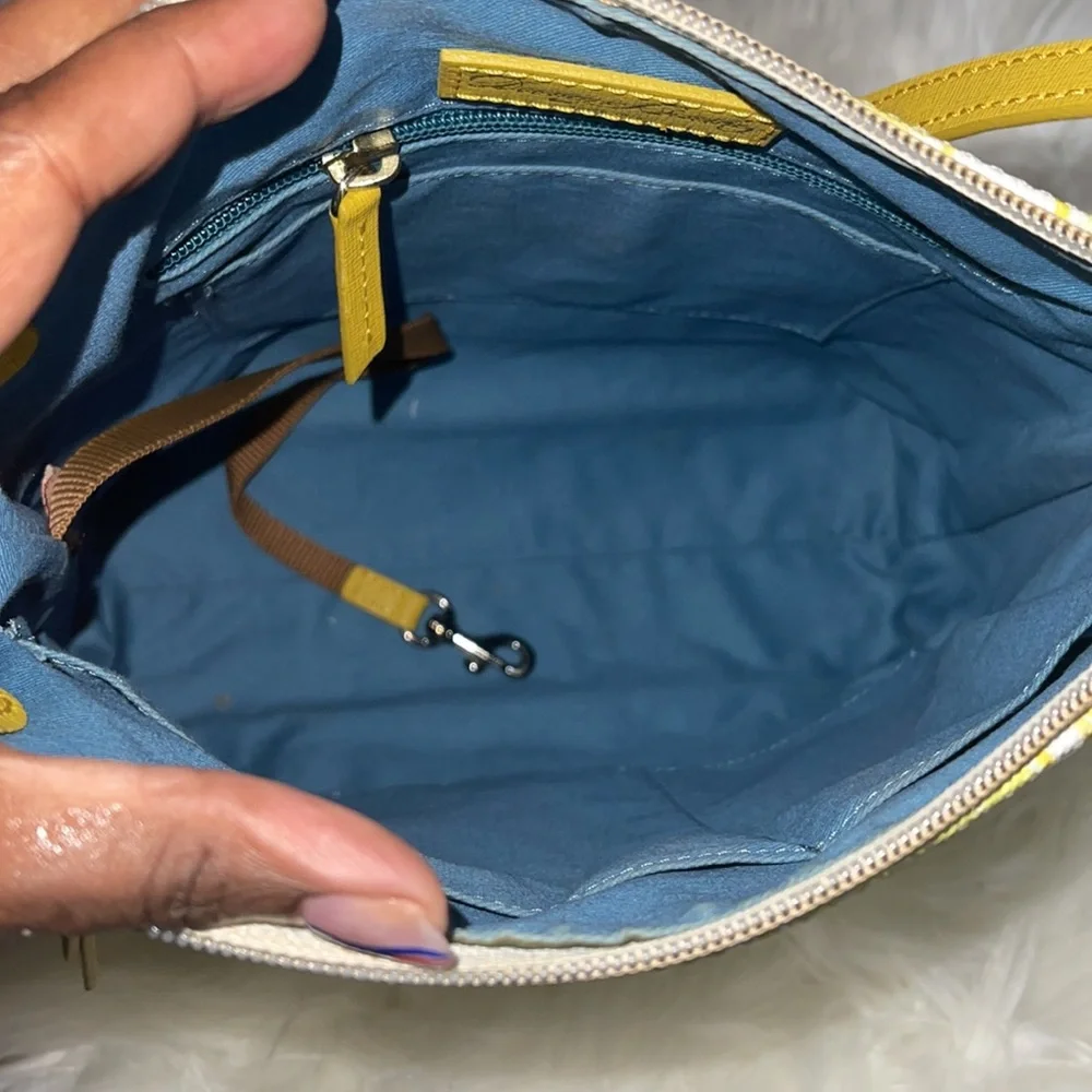 Dooney & Bourke 🍋 Limone Lemons🍋 Crossbody EUC - Picture 10 of 16